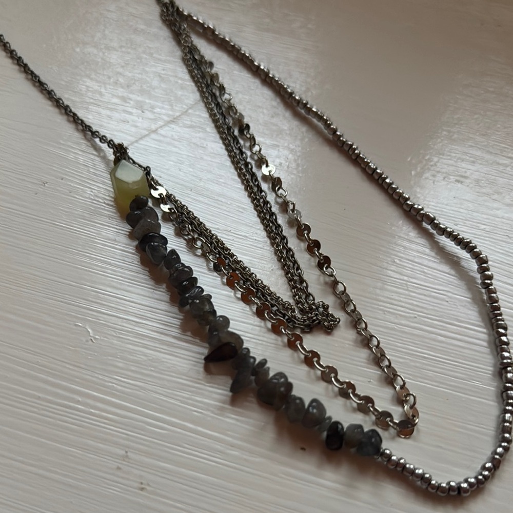 Layered necklace - Picture 2 of 2
